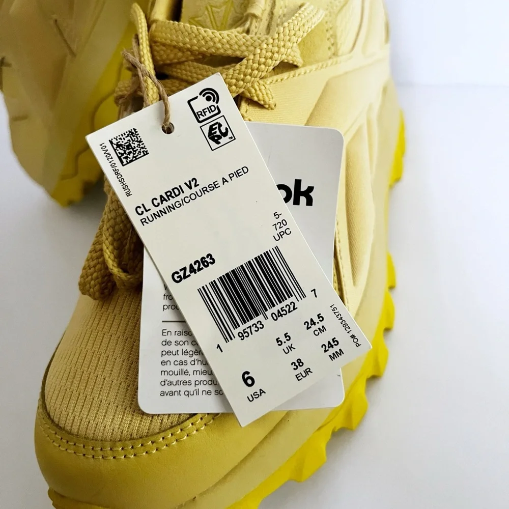 CL CARDI V2 Reebok Juniors size 6 Bright Yellow Sneakers